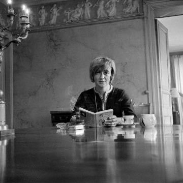 angelsquares's profile picture. « La victoire sur soi est la plus grande des victoires. »