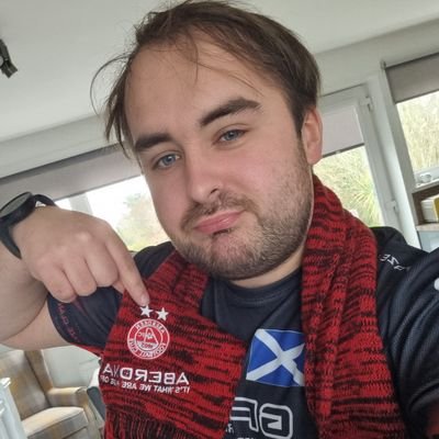 He/They/Any | 26 | Esports org owner @EsportsVoracity | Twitch streamer | 🏴󠁧󠁢󠁳󠁣󠁴󠁿🇮🇪 | Music artist and curator🗣️🎵 | Personal account @JohnCurrie97