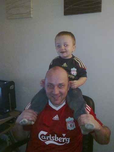 leerobinson26's profile picture. 