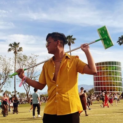 JomarriSalomon's profile picture. i like to bring swiffers to festivals