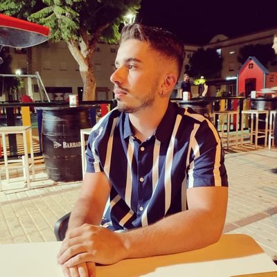 UNIÓN DEPORTIVA SALAMANCA y F.C.B.Lucha por lo que quieres,muere por lo que amas. Ni de tu propia sombra te fíes.