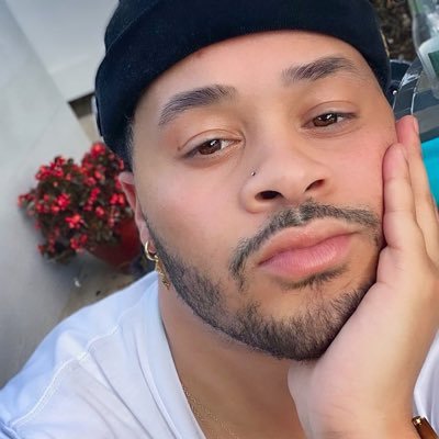 theeonlyelijah's profile picture. ➰ hɐɾılǝ Always an 808s & Heartbreak. Texas Made