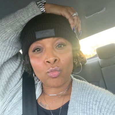 Junebabe73's profile picture. To many layers to explain, get to know me if you dare ;)