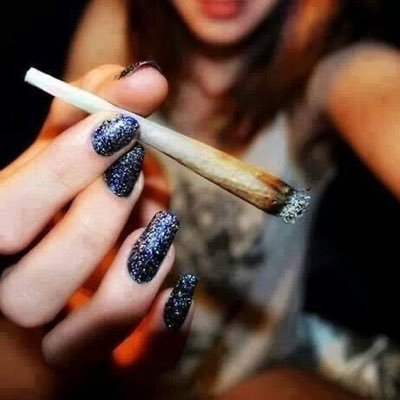 Telegram @CHURRYNIO. Certified #Stonergirl || 🦋Lifted lifestyle || Classy.