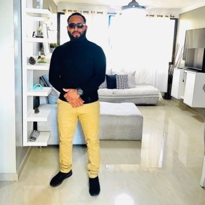 Carlos_Villaman's profile picture. Administrador de empresas y Público.