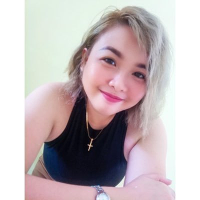 thatgirlkatkat3's profile picture. Concealed Thoughts👸🌤👣💋