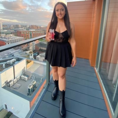 Party Girl. Festival Lover. Car Enthusiast. MUFC. 🌈💃🏽🪩🎧