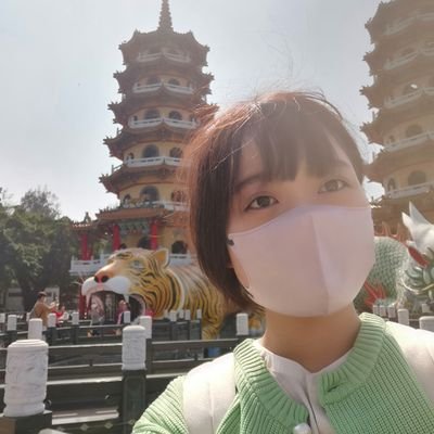 日本の大学で中国語を専攻し、2018年から扬州大学に1年間交換留学、卒業して2020年9月から広州の大学3年に編入。コロナで渡航できなかった為、１年半休学し、2023年9月から復学予定です。魔道祖师、步步惊心、芈月、甄嬛传等大好きです!日本のアニメは、テニスの王子様、うたの☆プリンスさまっ♪、アイドリッシュセブンなど。