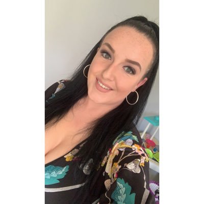 HollyDunn1's profile picture. My beautiful daughter Luna is my world 💓🌙