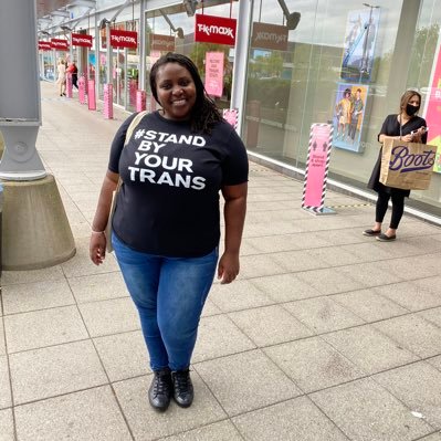 LGBTI activist, loves sign language, history & travelling. National Director @microrainbow. Chair of The Board of Trustees @ukblackpride. #Zimbabwean 🏳️‍🌈