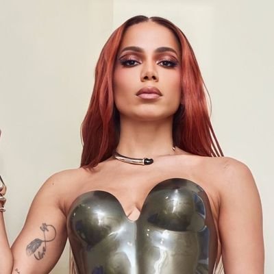 FAN ACCOUNT / ANITTA QUEEN