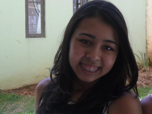meniiniinнaa  cresceu 'αmαdureceu e αprendeu  α ver o mundo
com outros olнos*descobriiu que não vαle α penα' sofrer
e siim aprender com os própriios erros