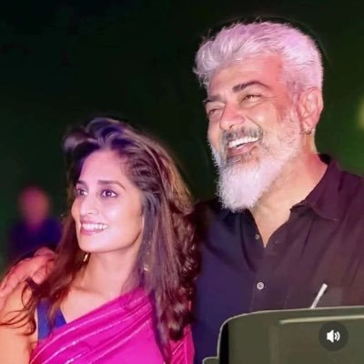 Santhos57866391's profile picture. 