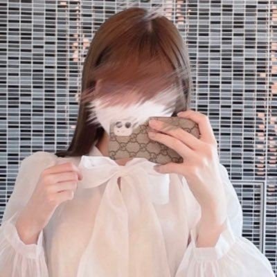 lewvv25818277's profile picture. ママ活コミュニティーを運営してます🫧毎月200名以上の紹介実績🫧住んでる場所はどこでも大丈夫です🫧アルバイトを辞める方が続出中🫧フォロバでママさん紹介します🫧