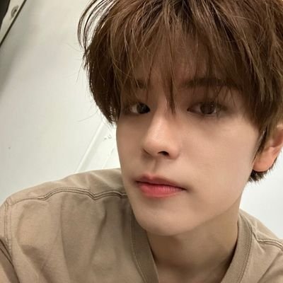 hynlexx's profile picture. give me rain and I will dance