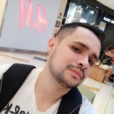 carlosdanielz17's profile picture. 