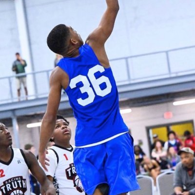 Small forward Class of 2027 at OPRF 
Meanstreets Nationals 
5’11