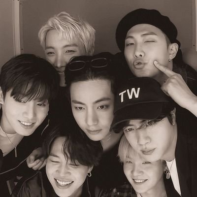 여보세요!
Wishes: Bismillah, one day I can meet BANGTAN at the concert♡