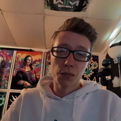 Come and join the 🔥SmOkE SeSh💨 A SafeSpace for ALL!!
Check me out and HaNgOuT on 💚KICK💚 Small Streamer here to Game and EnTeRtAiN!! Stay 🔥StOnEyy💨