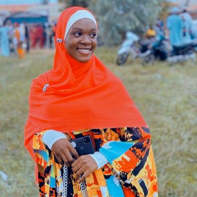 Baker🎂_Cake vendor🥰 Ogbomosho/Ibadan Baker
Statistician 🤲🏻
Muslimah 🌺🌺 _Tijaniyyah🎇