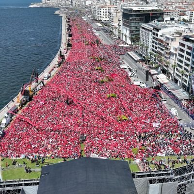 Mustafa Kemal Atatürk'ün Askeri/ Zafer Partisi Üyesi / Atatürk Çizgisinde Milliyetçi ve Cumhuriyetçi