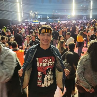 thereversejosh's profile picture. un cabrón con poca conversación.