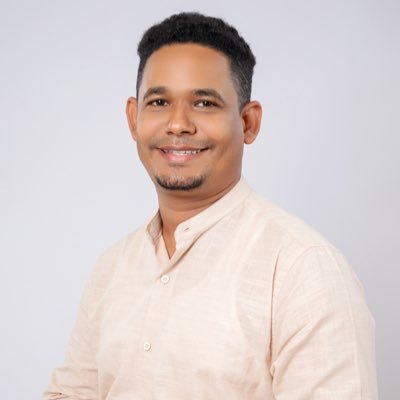 HansserFortuna's profile picture. “ Si tus acciones inspiran a los demás a soñar, aprender y hacer más; eres un líder.”