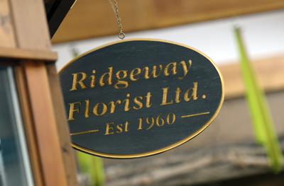 Ridgeway Florist is a Waterdown, ON flower shop meeting the floral needs of the community since 1960, with arrangements from traditional to funky!
