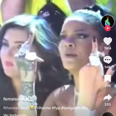 De ningún partido, pero por el momento denunciando a este gobierno corrupto de turno y sus golondros 🙃