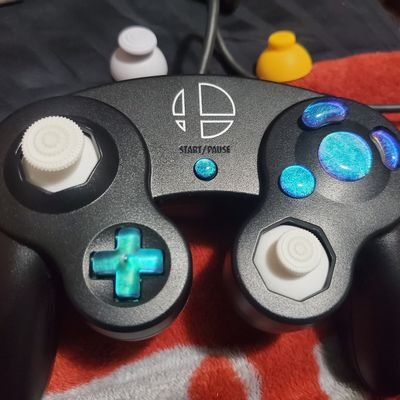 Part time Custom Gameboy Console builder/Full time video game nerd.
Based in Washington