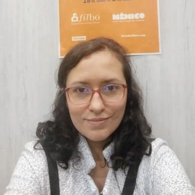 Ingeniera de Sistemas.  Diseñadora de experiencias e historias. Escritora.  🐈🐕 lover. Espíritu de community manager. Opiniones Personales.