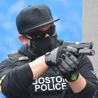 主に千葉県のフィールドに出没🐻͗ ͗⚠️
LE装備に夢中（DEA . Boston POLICE）
サバゲー/LIVE/VAPE/エナドリ/ 
多分エンジョイ勢😂お気軽にFollow Me✨
※うい @girl99xxx の旦那ですw