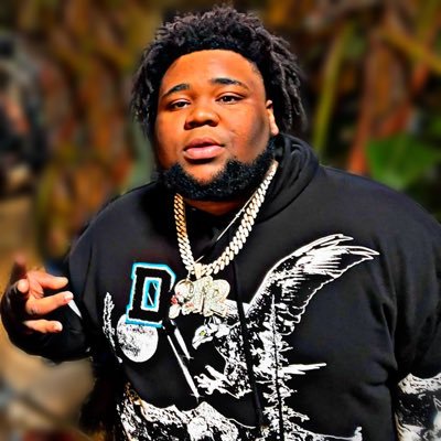 Editor for 2k community Fast And Reliable My Work is Free Rn Make Sure u Dm If Need Any Edits