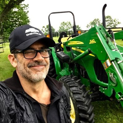 JDM's tractor girl 🚜 she/her / Multifandom but atm farmer boy is on my mind 24/7 Richonne Era / Hockeytown