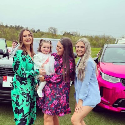 cachristian's profile picture. proud mum to Beth , Jorja and Millie. wife of Neil , nanna to Poppy -theatre backstage , reading , walking , owner of 3 cats .