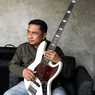 Music is the rhythm of life. Composer. Bass player. Sire Bass. Nugie & ALV, Baim Trio. Bass Instructor, Music Director/Producer.