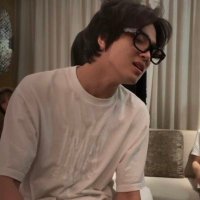 louie (@hcbells) 's Twitter Profile