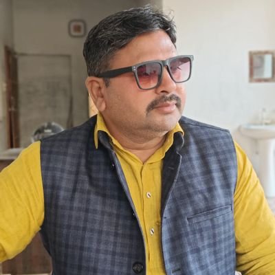 तेरा वैभव अमर रहे मां , हम दिन चार रहे न रहे