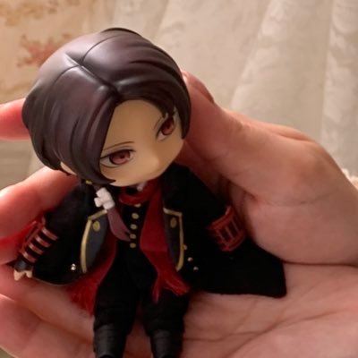 yuno_redblack's profile picture. 元レイヤーです。BUMPと刀剣乱舞中心に推し活しています。BUMP初参戦ライブはランラビ。刀剣乱舞は沖田組、伯仲、江、天江戸、短刀が特に好き。刀ミュ刀ステ嗜んでいます。既婚・子あり。着物好き。