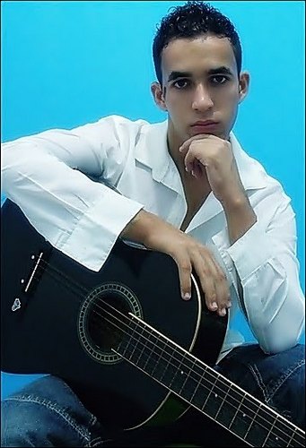 quem eu sou •O complicαdo e perfeito αzeitonα dα suα sαlαdα :9
- pode crê que com o tempo vc percebe ;)'