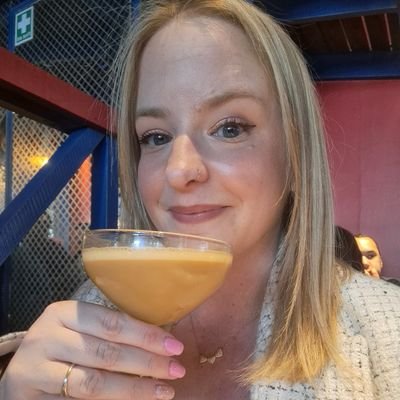 Pinkybapp's profile picture. All the grace of a reversing dump truck without any tyres on