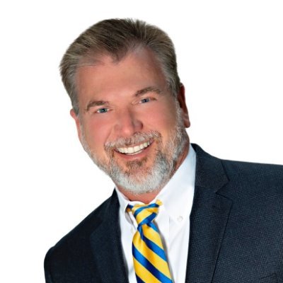 Get you listing on TV - yes I do that! 🎯 Aggressive marketing strategies. Sarasota, Venice, Nokomis, North Port, Port Charlotte. Relocation, downsizing.