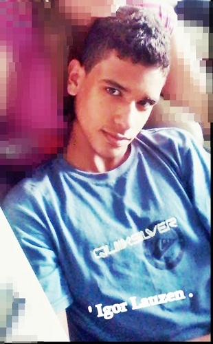 Malandragem poucos tem e quem não tem, roda!
Mas você sempre vai ouvir : - mulher foda ♫♪