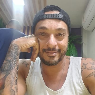 edgarluccer's profile picture. Professor
Engenheiro
Artista
Pesquisador
Esportista

Não necessariamente nessa ordem!