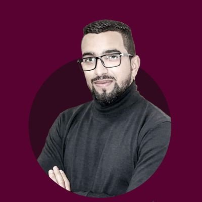 ⚪Creative graphic désigner.
⚪Multidisciplinairy designer.
⚪Prof D'éducation Physique et Sportive.