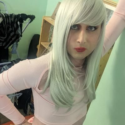 Feminine boy from the UK. Any Pronoun. Free Onlyfans if you want to support. I love fashion and everything naughty.