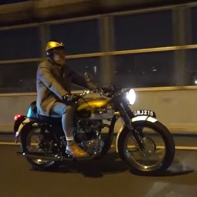 avantgarde_21c's profile picture. 20年入学 東京住み