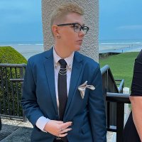 Emily Mikkelsen (@fakemikkelsen) 's Twitter Profile Photo Emily Mikkelsen (@fakemikkelsen) 's Twitter Profile Photo