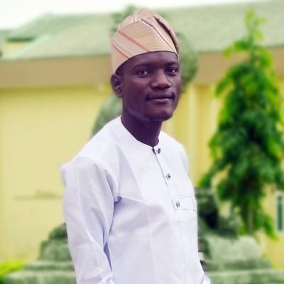 I'm a certified journalist,trained at LASPOTECH & NIJ.
A Muslim, an editor and ardent football lover #MUFC fan
Non of US is as Smart as All of US