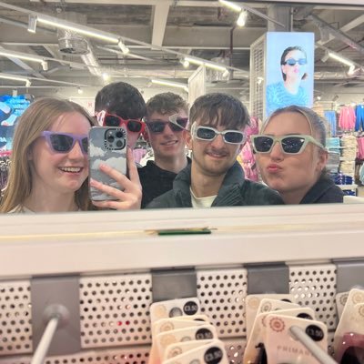 winchy_monty's profile picture. •i stan many people•